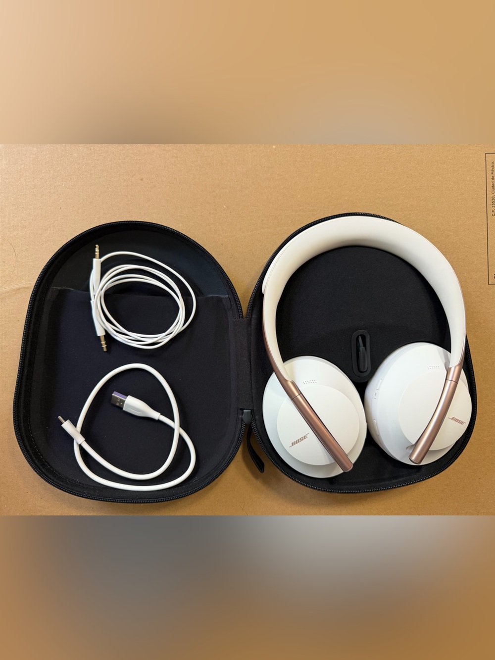 Bose Noise-Cancelling Headphones 700 in White/Rose Gold with Charging Case